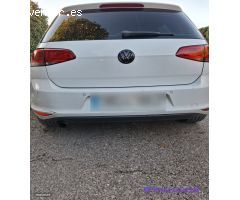 Volkswagen Golf 1.6 TDI de 2014 con 277.000 Km por 8.900 EUR. en Jaen