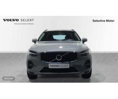 Volvo XC 60 Core, B4 Semihibrido, Diesel de 2023 con 21.000 Km por 41.900 EUR. en Cantabria