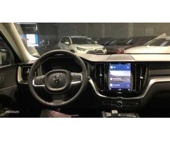 Volvo XC 60 Core, B4 Semihibrido, Diesel de 2023 con 21.000 Km por 41.900 EUR. en Cantabria