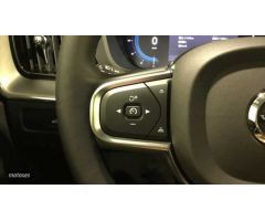 Volvo XC 60 Core, B4 Semihibrido, Diesel de 2023 con 21.000 Km por 41.900 EUR. en Cantabria
