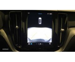 Volvo XC 60 Core, B4 Semihibrido, Diesel de 2023 con 21.000 Km por 41.900 EUR. en Cantabria