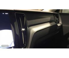 Volvo XC 60 Core, B4 Semihibrido, Diesel de 2023 con 21.000 Km por 41.900 EUR. en Cantabria