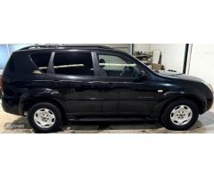 Ssangyong Rexton 270 de 2005 con 235.000 Km por 4.999 EUR. en Albacete