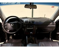 Ssangyong Rexton 270 de 2005 con 235.000 Km por 4.999 EUR. en Albacete