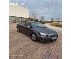 Toyota Avensis 2.0 Sol 126CV de 2008 con 291.000 Km por 3.900 EUR. en Jaen