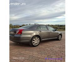 Toyota Avensis 2.0 Sol 126CV de 2008 con 291.000 Km por 3.900 EUR. en Jaen