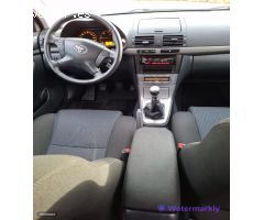 Toyota Avensis 2.0 Sol 126CV de 2008 con 291.000 Km por 3.900 EUR. en Jaen