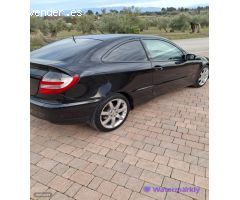 Mercedes 220 C  Sportcoupe de 2004 por 3.900 EUR. en Jaen