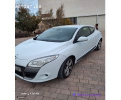 Renault Megane coupe de 2009 con 174.000 Km por 4.999 EUR. en Jaen