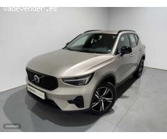 Volvo XC40 Plus, B3 mild hybrid, Gasolina, Dark de 2023 con 29.853 Km por 36.900 EUR. en Badajoz