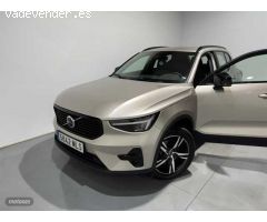 Volvo XC40 Plus, B3 mild hybrid, Gasolina, Dark de 2023 con 29.853 Km por 36.900 EUR. en Badajoz