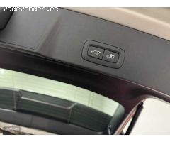 Volvo XC40 Plus, B3 mild hybrid, Gasolina, Dark de 2023 con 29.853 Km por 36.900 EUR. en Badajoz
