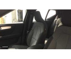 Volvo XC40 XC40 MODEL CORE de 2024 con 10 Km por 36.900 EUR. en Cantabria