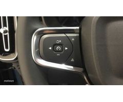 Volvo XC40 XC40 MODEL CORE de 2024 con 10 Km por 36.900 EUR. en Cantabria