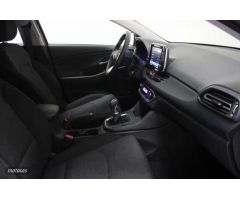 Hyundai i30 1.0 TGDI Klass LR 48V 120 de 2024 con 14.082 Km por 20.990 EUR. en Ourense