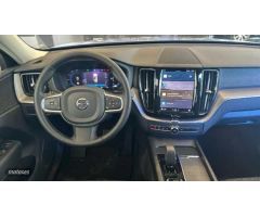 Volvo XC 60 2.0 B4 D CORE AUTO 197 5P de 2023 con 13.381 Km por 43.500 EUR. en Malaga