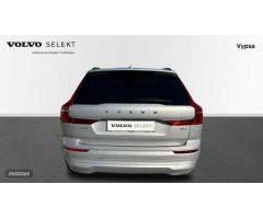 Volvo XC 60 2.0 B4 D CORE AUTO 197 5P de 2023 con 16.912 Km por 43.500 EUR. en Malaga
