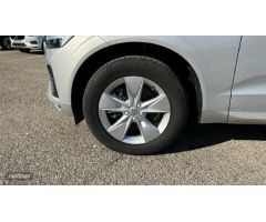 Volvo XC 60 2.0 B4 D CORE AUTO 197 5P de 2023 con 16.912 Km por 43.500 EUR. en Malaga