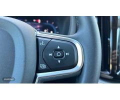 Volvo XC 60 2.0 B4 D CORE AUTO 197 5P de 2023 con 16.912 Km por 43.500 EUR. en Malaga