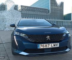 Peugeot 3008 PEUGEOT  1.2 Puretech 130CV SS  ALLURE de 2021 con 103.000 Km por 18.900 EUR. en Zarago