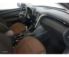 Hyundai Tucson 1.6 TGDI Klass 4x2 de 2024 con 15.669 Km por 24.700 EUR. en Granada