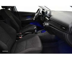 Hyundai Bayon 1.0 TGDI 48V Maxx de 2024 con 15.958 Km por 18.900 EUR. en Zaragoza