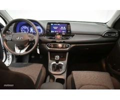 Hyundai i30 1.5 DPI Klass SLX 110 de 2024 con 6.195 Km por 18.700 EUR. en Zaragoza