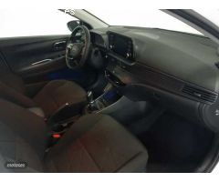 Hyundai Bayon 1.0 TGDI 48V Tecno de 2023 con 14.511 Km por 20.700 EUR. en Granada