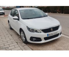 Peugeot 308 5P Allure BlueHDi 130 S&S EAT8 de 2021 con 140.000 Km por 12.200 EUR. en Albacete
