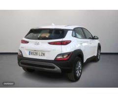 Hyundai Kona 1.0 TGDI Klass 4x2 de 2022 con 25.500 Km por 18.300 EUR. en Huelva