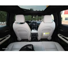 Jaguar F-Pace 3.0TDV6 First Edition Aut. AWD de 2017 con 102.000 Km por 20.500 EUR. en Malaga