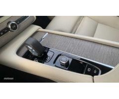 Volvo XC 90 2.0 B5 D MHEV PLUS BRIGHT AWD AUTO 235 5P 7 Plazas de 2022 con 52.370 Km por 58.500 EUR.