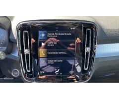 Volvo XC40 XC40 CORE T2 AUTO GASOLINA de 2023 con 29.586 Km por 32.990 EUR. en Huelva