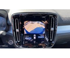 Volvo XC40 XC40 CORE T2 AUTO GASOLINA de 2023 con 29.586 Km por 32.990 EUR. en Huelva