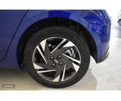 Hyundai i20 1.0 TGDI Klass 100 de 2023 con 5.184 Km por 18.800 EUR. en Toledo