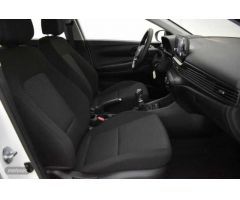 Hyundai i20 1.0 TGDI Klass 100 de 2023 con 5.180 Km por 18.800 EUR. en Toledo