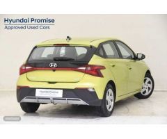 Hyundai i20 1.2 MPI Essence de 2024 con 7.043 Km por 18.400 EUR. en Baleares