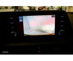 Hyundai i20 1.2 MPI Essence de 2024 con 7.043 Km por 18.400 EUR. en Baleares