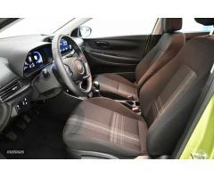 Hyundai i20 1.2 MPI Essence de 2024 con 10.404 Km por 18.200 EUR. en Baleares