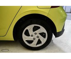 Hyundai i20 1.2 MPI Essence de 2024 con 10.404 Km por 18.200 EUR. en Baleares