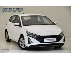 Hyundai i20 1.2 MPI Essence de 2024 con 11.136 Km por 18.200 EUR. en Baleares