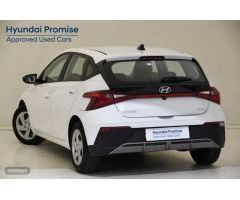 Hyundai i20 1.2 MPI Essence de 2024 con 11.136 Km por 18.200 EUR. en Baleares