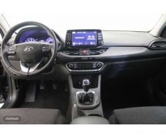 Hyundai i30 1.5 DPI Klass SLX 110 de 2024 con 8.605 Km por 20.900 EUR. en Baleares