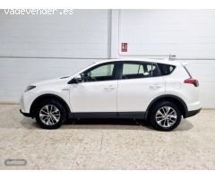 Toyota RAV 4 ADVANCE 4x4 hybrido de 2017 con 158.000 Km por 19.350 EUR. en Sevilla