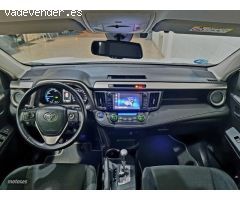 Toyota RAV 4 ADVANCE 4x4 hybrido de 2017 con 158.000 Km por 19.350 EUR. en Sevilla
