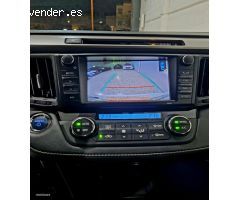 Toyota RAV 4 ADVANCE 4x4 hybrido de 2017 con 158.000 Km por 19.350 EUR. en Sevilla