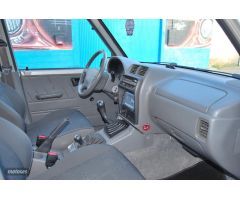 Santana 350 1.6 hdi de 2007 con 45.000 Km por 7.995 EUR. en Sevilla