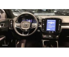 Volvo XC40 XC40 MODEL CORE de 2024 con 1 Km por 36.900 EUR. en Cantabria