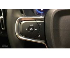 Volvo XC40 XC40 MODEL CORE de 2024 con 1 Km por 36.900 EUR. en Cantabria