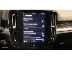 Volvo XC40 XC40 MODEL CORE de 2024 con 1 Km por 36.900 EUR. en Cantabria